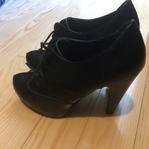 Le Chateau heels